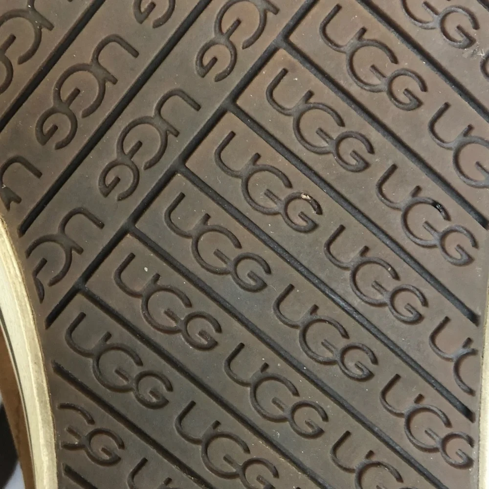 UGG Vanowen Nubuck Leather Lace Up Brown Shoes Sneakers - Picture 12 of 13